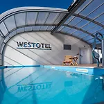 Westotel 호텔 4*
