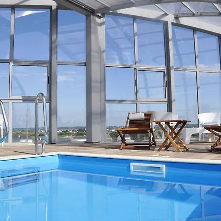 Westotel فندق 4*